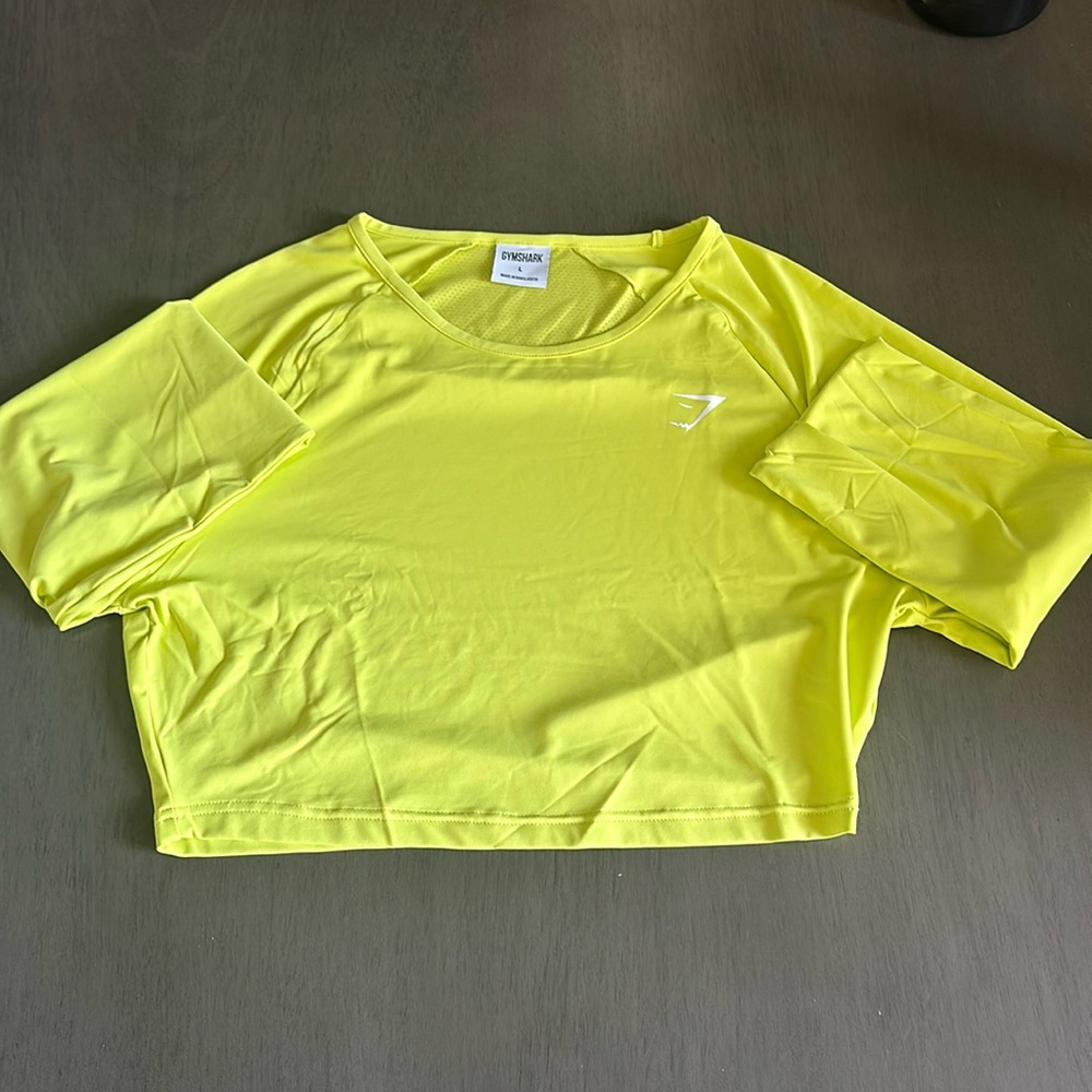 🆕Gymshark long sleeve crop top lime green size large new with out tags